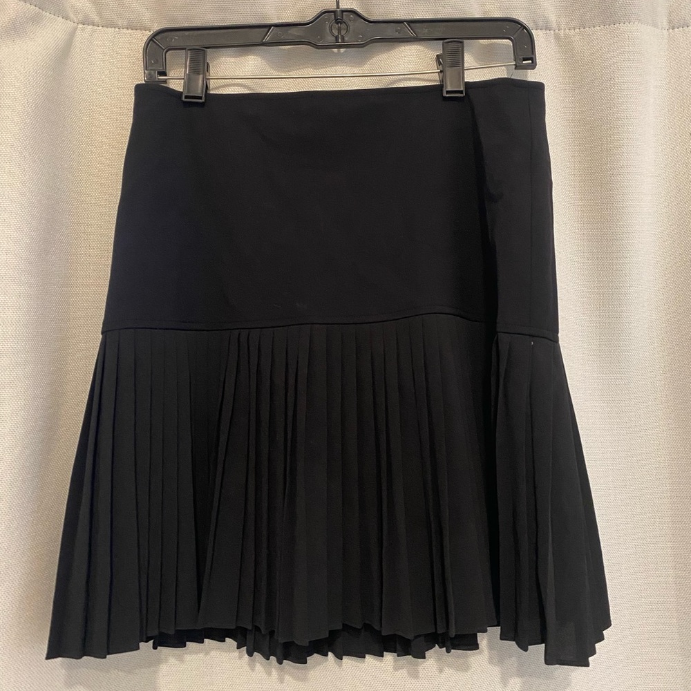 Baily/44  Black Pleated Mini Skirt